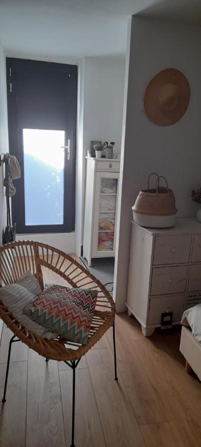 Coquette Maison De Village Nefiach Esterno foto